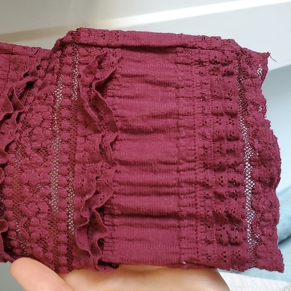 ByTiMo Ruffled Lace long sleeve top size medium maroon - Picture 3 of 7
